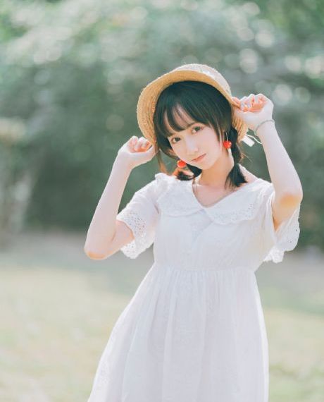 电影毕业生_十万网红美女美酱